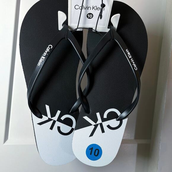 •NEW• Calvin Klein CK Men’s Flip Flops in Black & White - Picture 1 of 9
